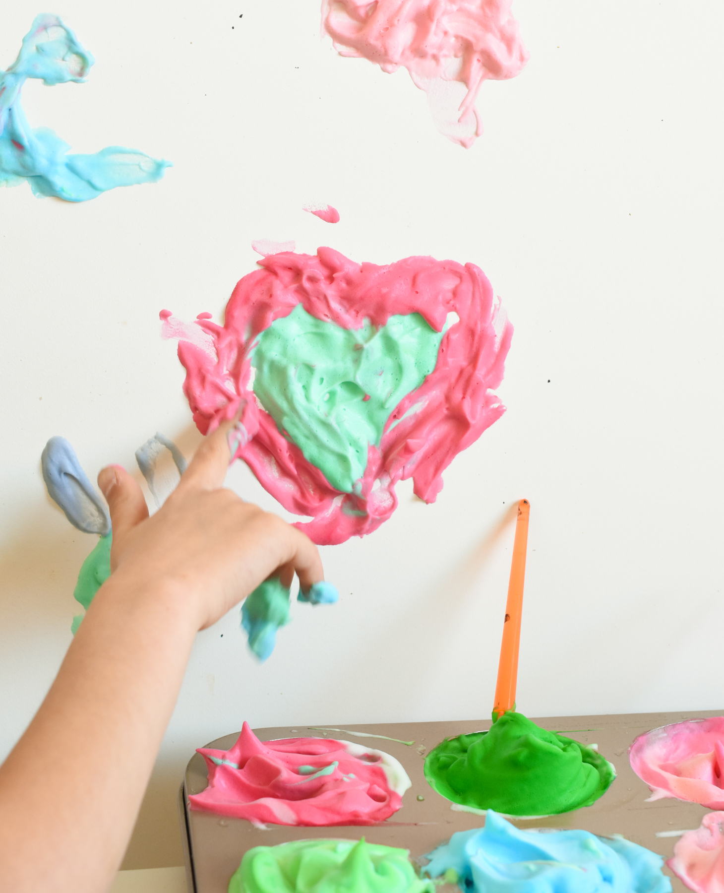 5-Minute Soap Foam Sensory Play - The Craft-at-Home Family